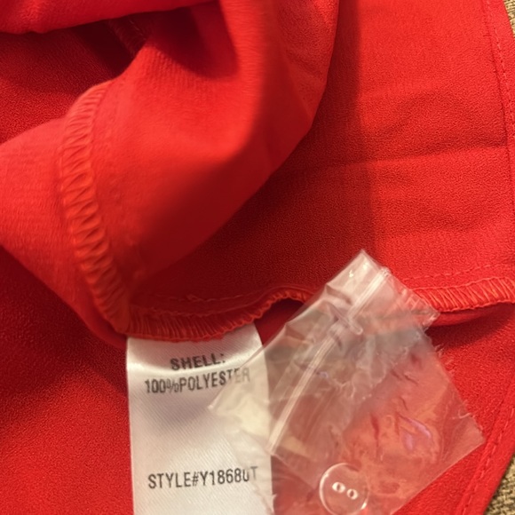 Red Carlota Peplum Blouse
POMANDER PLACE - Picture 7 of 10